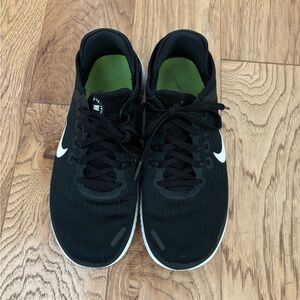 Nike free knit shoes